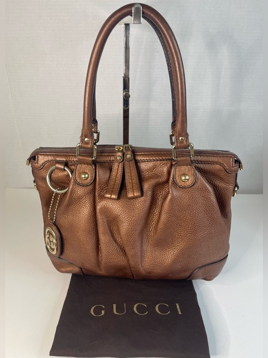 Gucci Handbags - Gucci Sukey top handle bag with dust bag